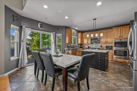 Kitchen - 130 Norman Dr, Mchenry, IL 60050 photo 1 of 5