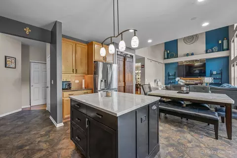 Kitchen - 130 Norman Dr, Mchenry, IL 60050 photo 4 of 5