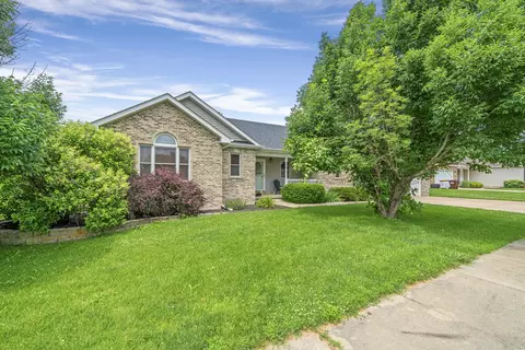 210 Wabansi Trl, Paw Paw, IL 61353
