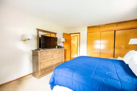 Bedroom - 835 Scott Dr, Elgin, IL 60123 photo 3 of 9
