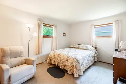 Bedroom - 835 Scott Dr, Elgin, IL 60123 photo 4 of 9
