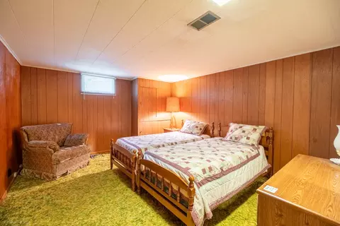 Bedroom - 835 Scott Dr, Elgin, IL 60123 photo 9 of 9