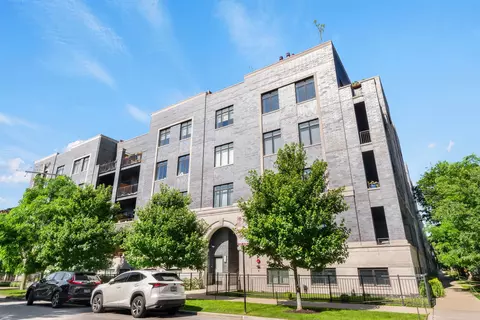 5748 N Hermitage Ave #404, Chicago, IL 60660