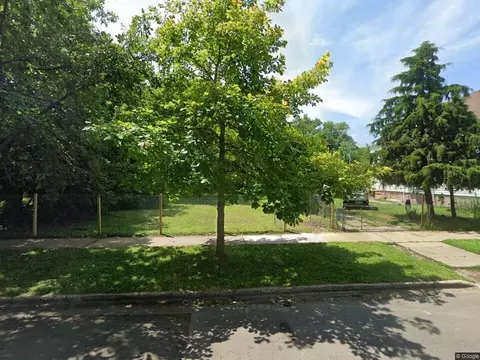 5620 S Peoria St, Chicago, IL 60621