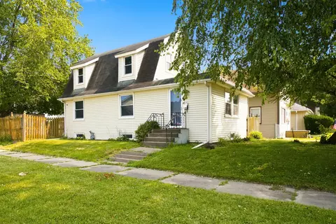 Exterior - 2306 19th Ave, Moline, IL 61265 photo 2 of 4