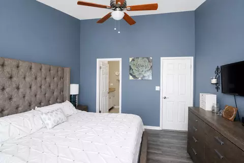 Bedroom - 470 Nicole Dr #2-D, Bartlett, IL 60103 photo 2 of 4