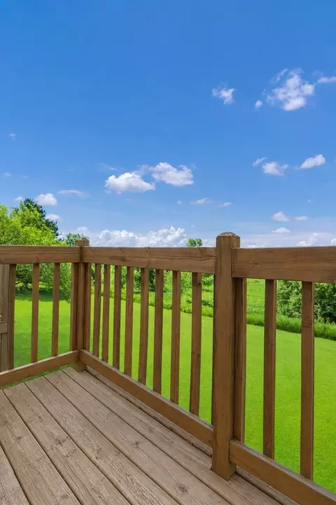 Exterior - 470 Nicole Dr #2-D, Bartlett, IL 60103 photo 2 of 4