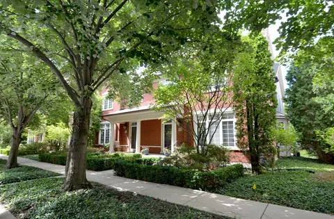 4270 Linden Tree Ln, Glenview, IL 60026