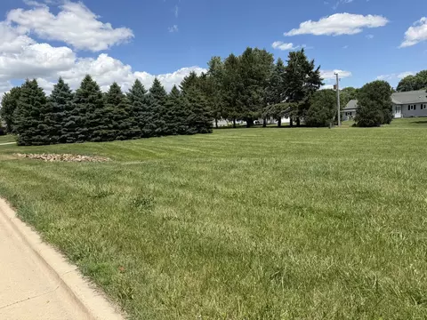 000 W Lawn Ave, Mendota, IL 61342