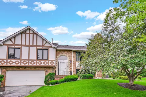 9350 Windsor Pkwy, Tinley Park, IL 60487