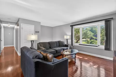 Other - 802 Prairie Ave, Bartlett, IL 60103 photo 1 of 8