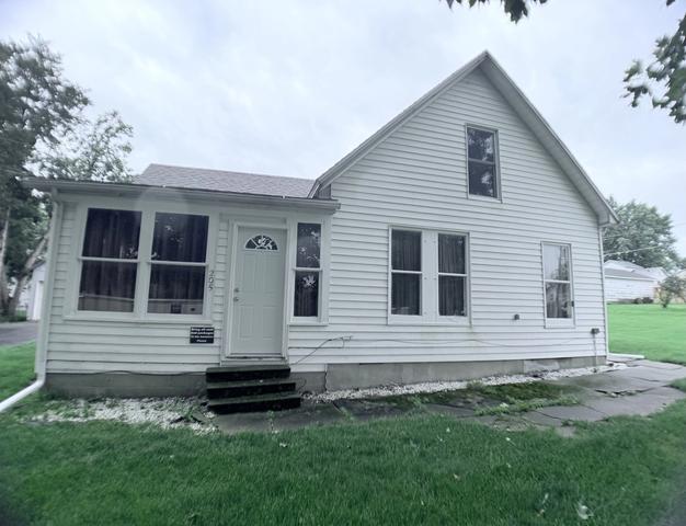 205 E Pease St, Heyworth, IL 61745