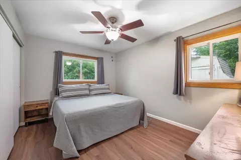 Bedroom - 645 Morton St, Hoffman Estates, IL 60169 photo 1 of 4