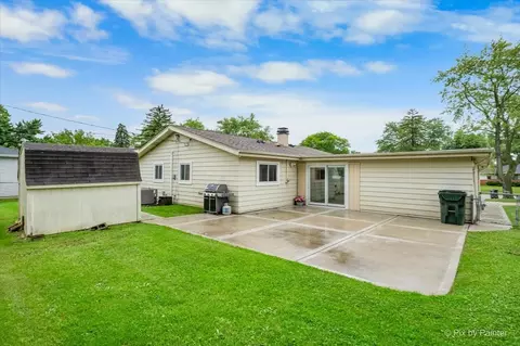 Exterior - 645 Morton St, Hoffman Estates, IL 60169 photo 3 of 4