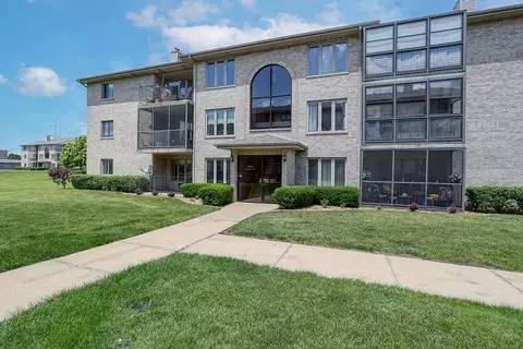 13934 Lavergne Ave #801, Crestwood, IL 60418