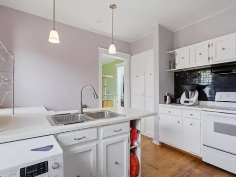 Kitchen - 1446 E 56th St #3, Chicago, IL 60637 photo 3 of 3