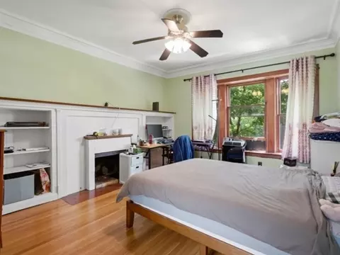 Bedroom - 1446 E 56th St #3, Chicago, IL 60637 photo 2 of 3