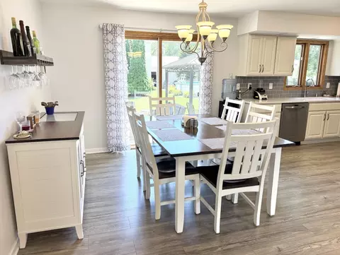 Dining - 740 26th St, Peru, IL 61354 photo 1 of 2