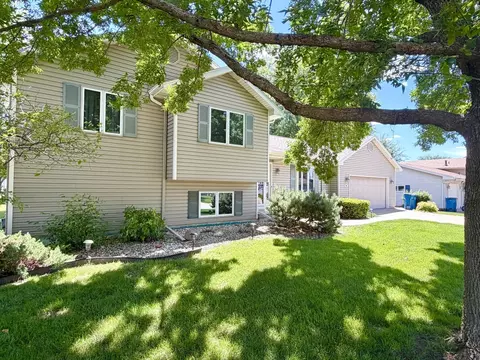 Exterior - 740 26th St, Peru, IL 61354 photo 4 of 7