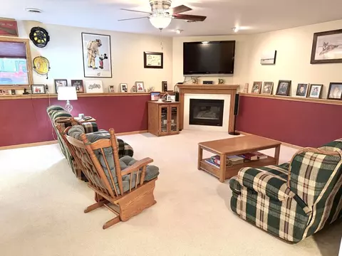 Living - 740 26th St, Peru, IL 61354 photo 2 of 2