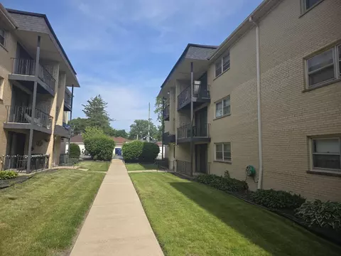 2041 N Harlem Ave #3E, Chicago, IL 60707