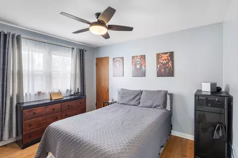 Bedroom - 2711 Maple Ave, Brookfield, IL 60513 photo 3 of 6