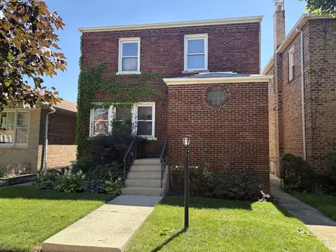 10443 S Calumet Ave, Chicago, IL 60628