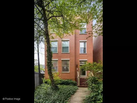 1947 W Evergreen Ave #E, Chicago, IL 60622