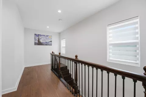 Entry Way - 290 E Norman Ln, Wheeling, IL 60090 photo 2 of 2