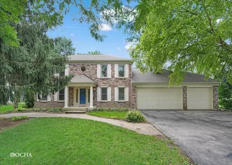 204 Lombardy Ln, Oswego, IL 60543