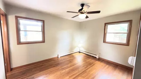 Bedroom - 315 Mecherle Dr, Bloomington, IL 61701 photo 3 of 7