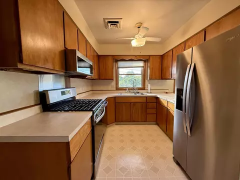 Kitchen - 315 Mecherle Dr, Bloomington, IL 61701 photo 2 of 2