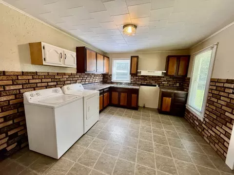 Other - 302 S Walnut St, Kewanee, IL 61443 photo 3 of 9
