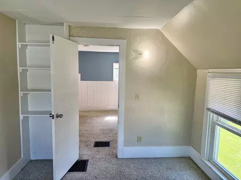 Bedroom - 302 S Walnut St, Kewanee, IL 61443 photo 3 of 4