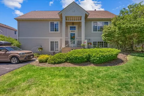 2433 Daybreak Ct #2433, Elgin, IL 60123