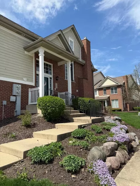 10646 Gabrielle Ln, Orland Park, IL 60462