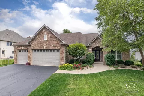 662 Omaha Dr, Yorkville, IL 60560