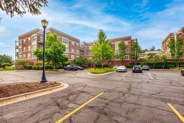 310 E Church St #201, Libertyville, IL 60048