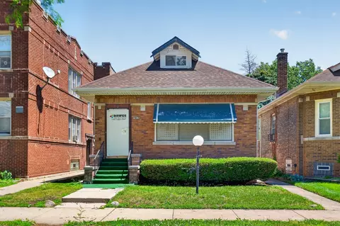 7915 S Calumet Ave, Chicago, IL 60619