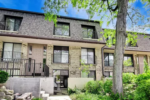 1714 Northfield Sq #B, Northfield, IL 60093