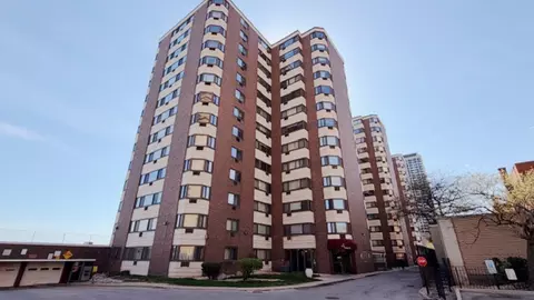 7337 S South Shore Dr #1012, Chicago, IL 60649