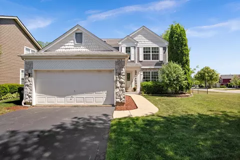 345 Mayfair Ln, South Elgin, IL 60177
