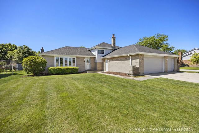 20 W481 Cobb Dr, Downers Grove, IL 60516