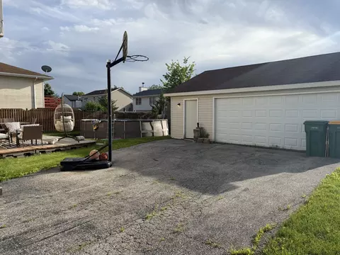 2111 Three Forks Dr, Plainfield, IL 60586 photo 8