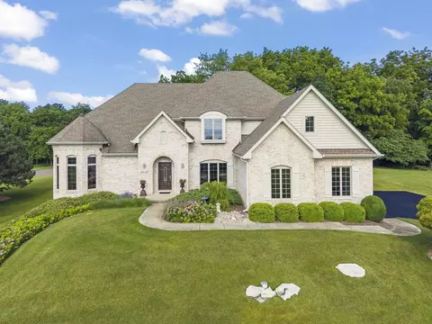 41 W102 Oak Hills Ct, Elburn, IL 60119