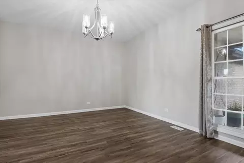 Other - 490 Flora Dr, Algonquin, IL 60102 photo 1 of 8