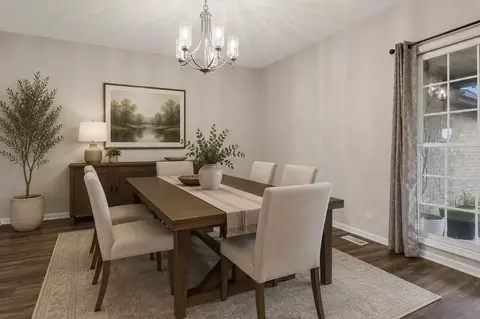 Dining - 490 Flora Dr, Algonquin, IL 60102 photo 1 of 1