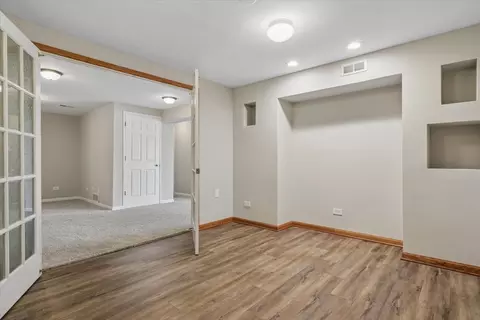 Other - 490 Flora Dr, Algonquin, IL 60102 photo 6 of 8