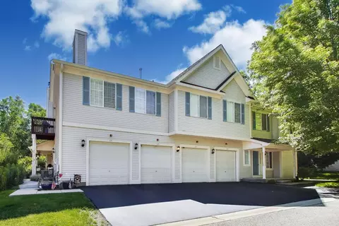 523 Fox Ridge Dr #523, Fox Lake, IL 60020