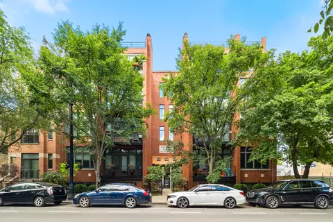 1740 W Belmont Ave #1R, Chicago, IL 60657